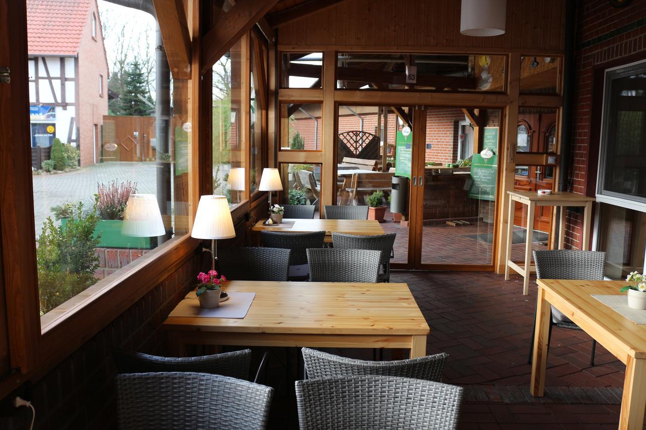 Landgasthof Schönecke Wahrenholz Exteriör bild